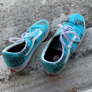 Us mens 11 vans lightly used